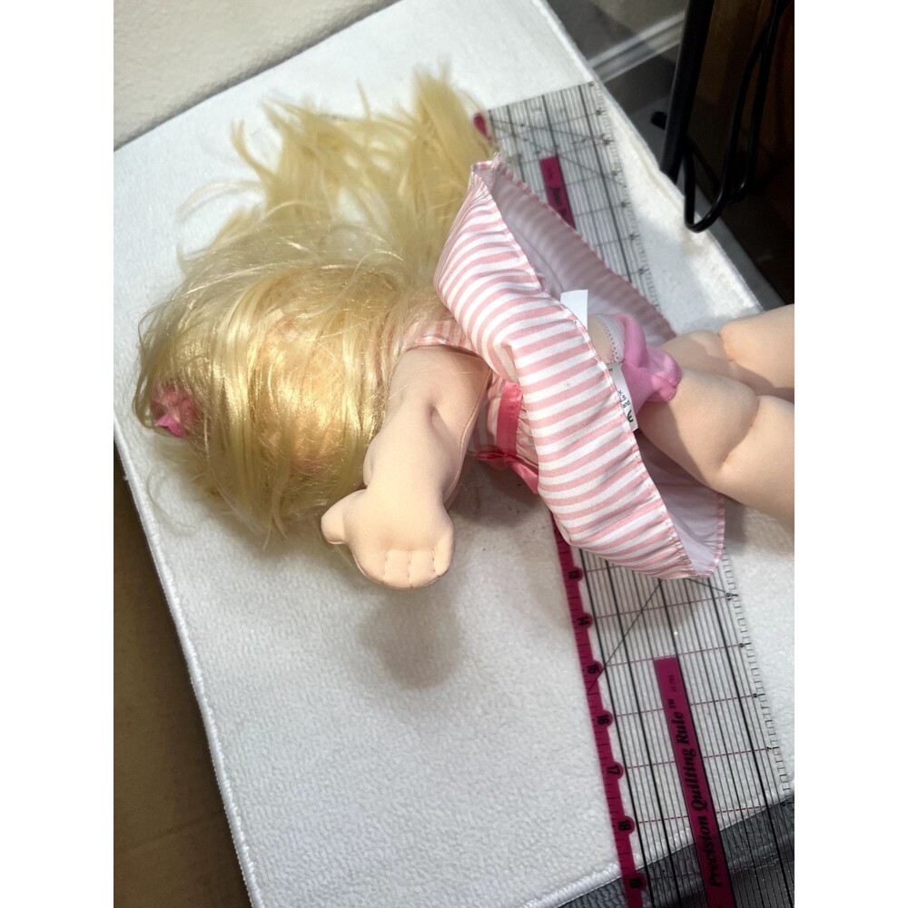 Vintage Cabbage Patch Kids Baby Doll Gold Hair Pink Dress 15-1/2'' - Picture 4 of 7